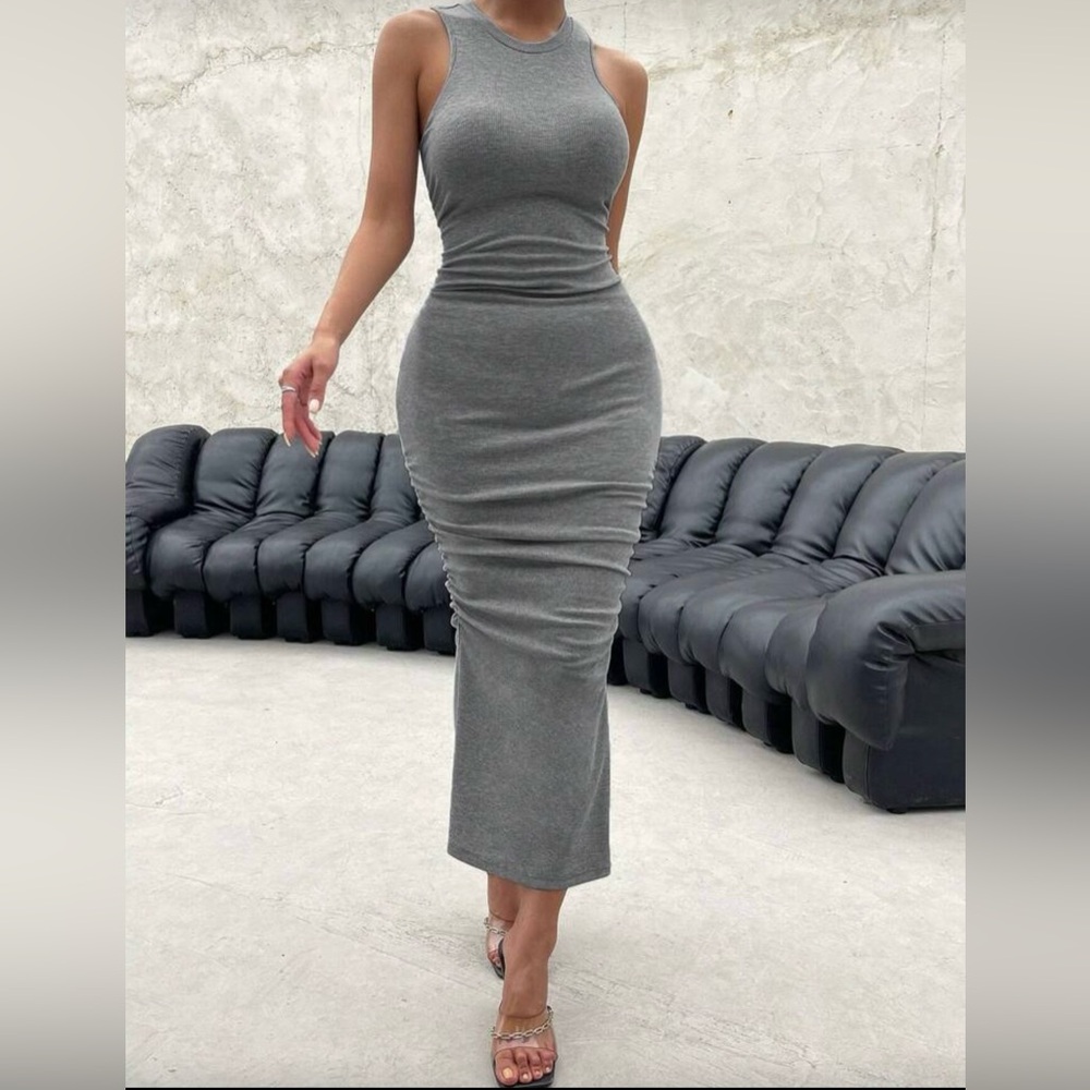 Elegant Gray Sleeveless Dress